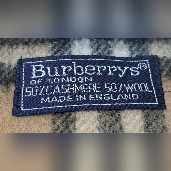 Burberry Vintage Scarf Nova Check Cashmere Wool England 90s Y2K 58" x 12" - Picture 2 of 12